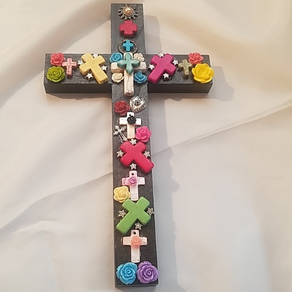 Crosses on Crosses - Picture 3 of 3